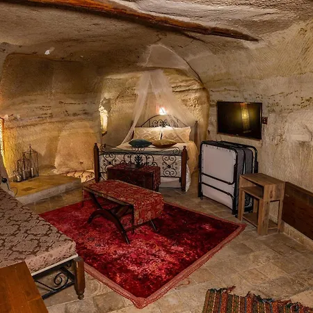 Castlee Cave Cappadocia Nevşehir